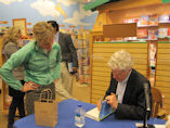 Lester signing books at Barnes & Noble 2009